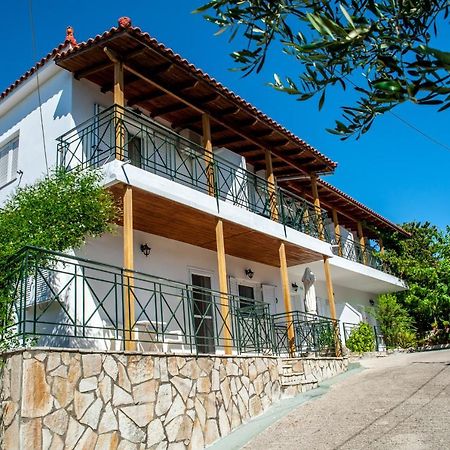 Keramiaí Thimios Rooms المظهر الخارجي الصورة