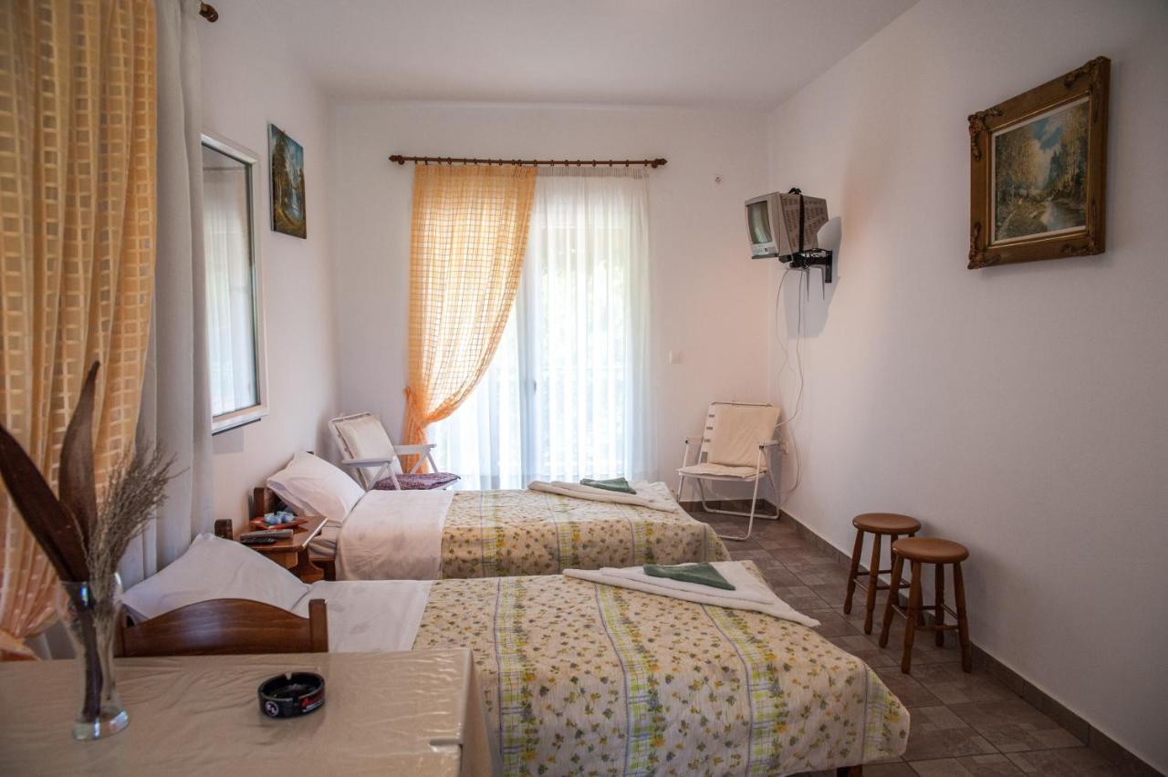 Keramiaí Thimios Rooms المظهر الخارجي الصورة